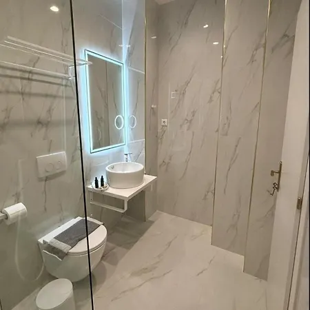 Eterna Mare Apartment