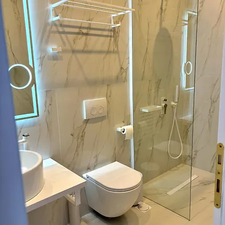 Eterna Mare Apartment *